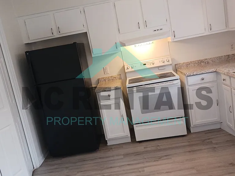100 Kristin Dr #C5 — Photo 8