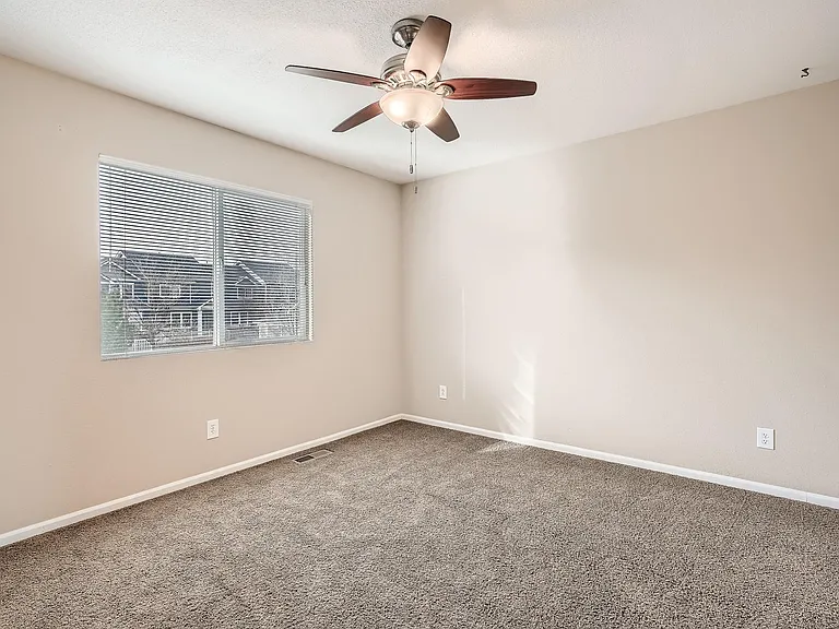 140 Jackson Dr — Photo 15
