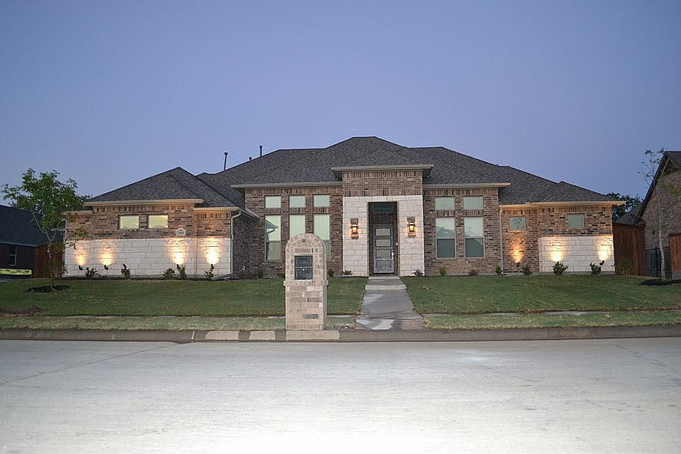1st image of 1929 Denali Ln
