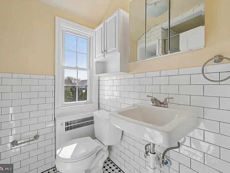 1156 Garfield Ave — Photo 19