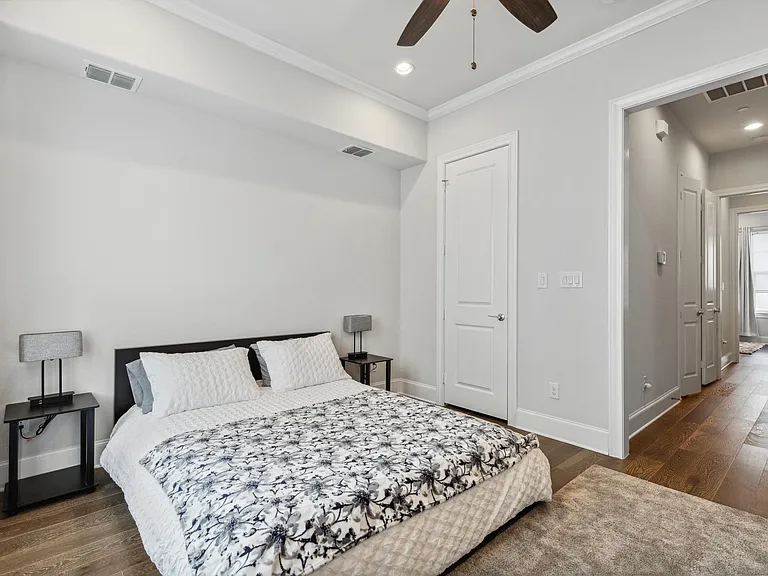 626 Dalton Ln — Photo 24