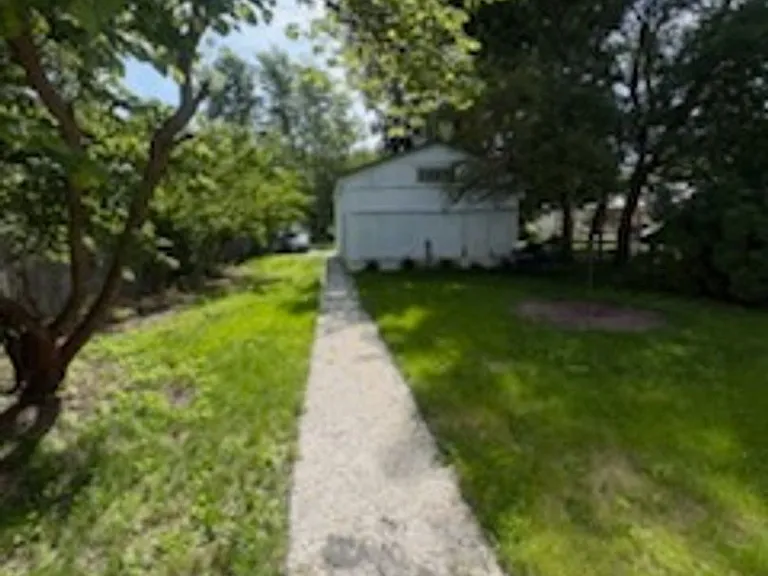 504 N 4th St — Photo 3
