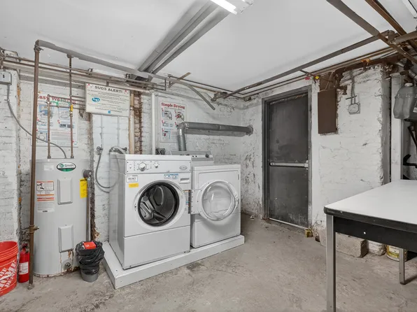 1013 Park Avenue image 10 of 12