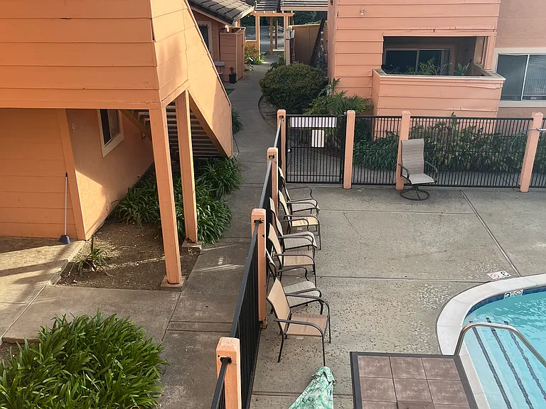 2321 Peach Tree Dr #15 — Photo 3