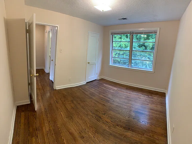 1691 Valley Ave — Photo 33