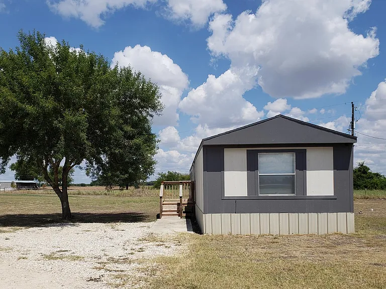275 Colorado Dr — Photo 8