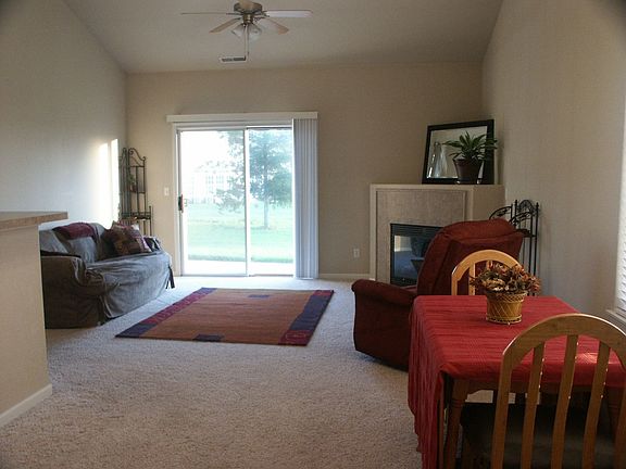 Southern exposure provides lots of light. 