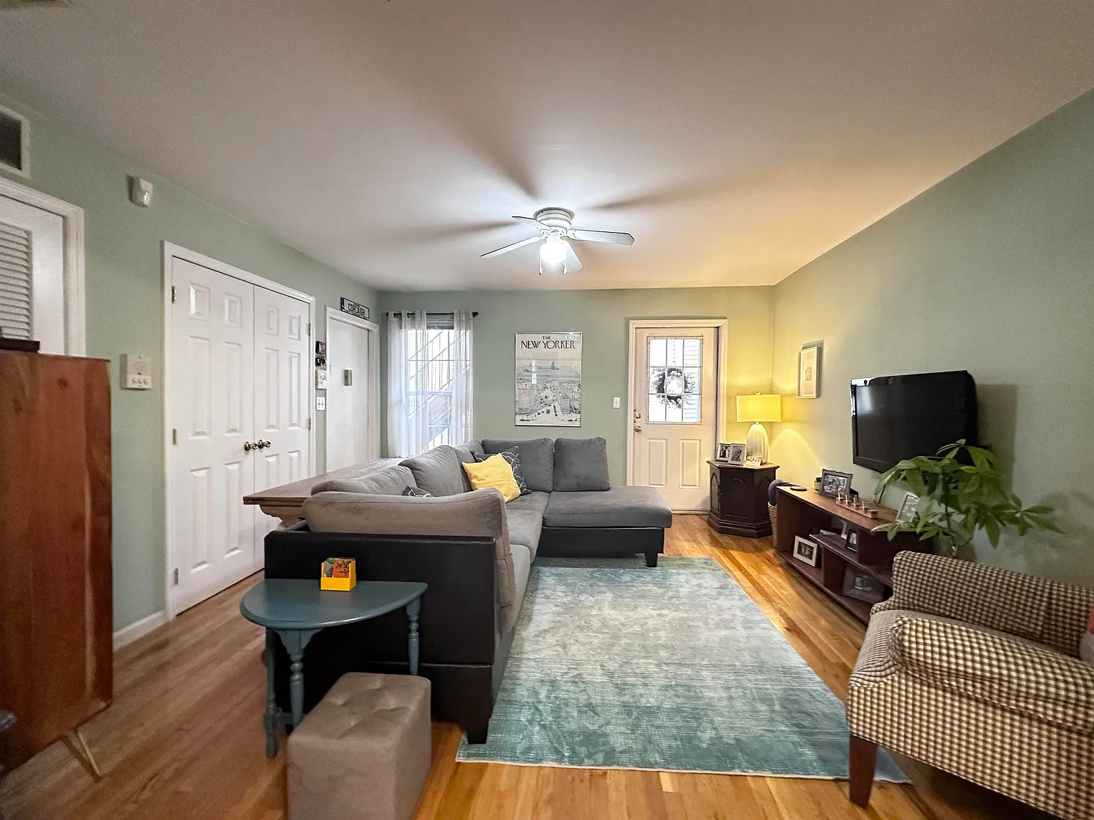 2 bed, 1.0 bath, $2,650 — Photo 2