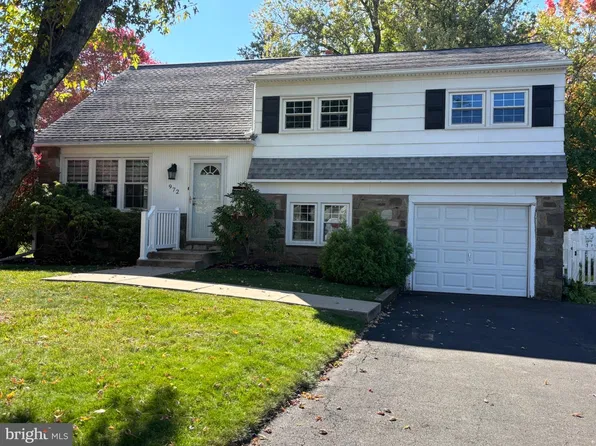 972 Birch Rd, Warminster, PA 18974