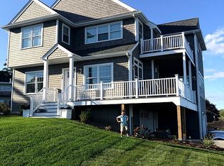 18 Spring St, Narragansett, RI 02882