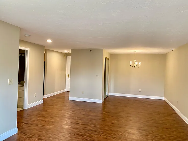 Dining area , center & entryway