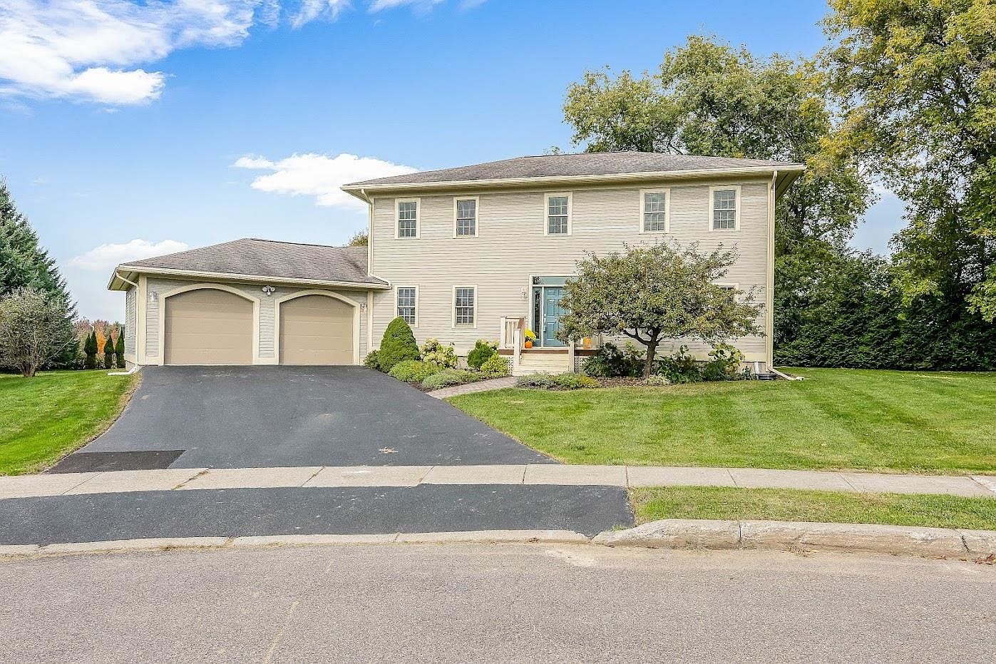 46 Drury Drive, Essex Junction, VT 05452 Zillow