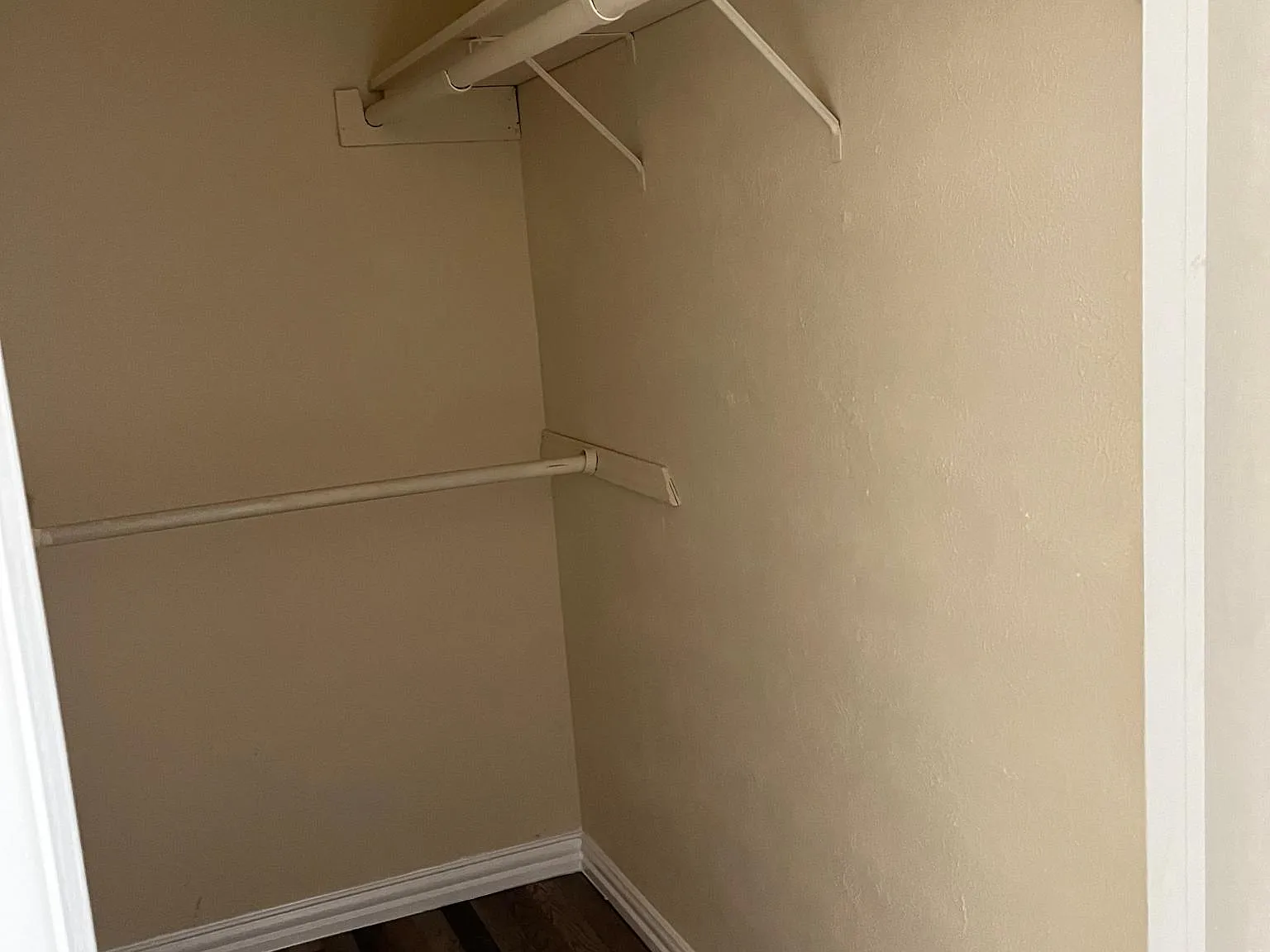 3 bed, 1364 sqft, $2,350 — Photo 3