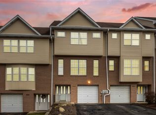 405 Wingate Dr, Pittsburgh, PA