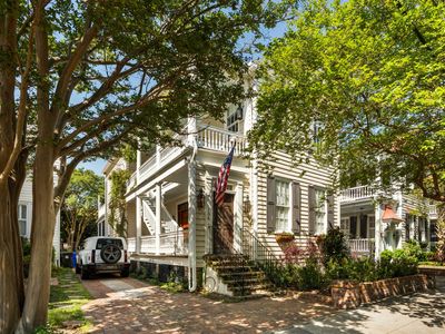 106 Queen St APT B, Charleston, SC, 29401