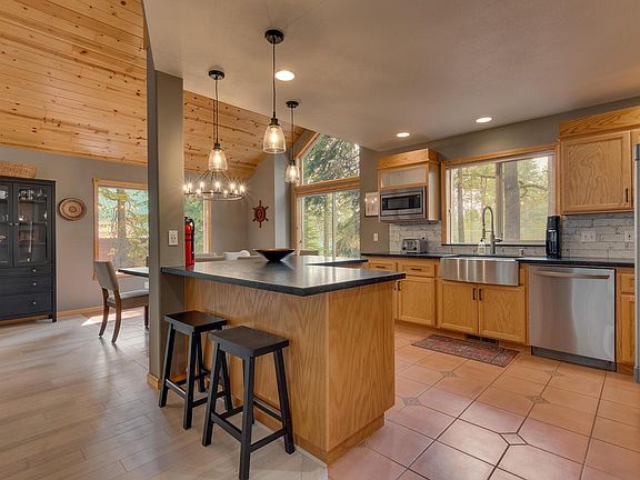 5th image of 11657 Munich Dr