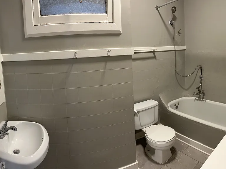 1511 G St #9 — Photo 6