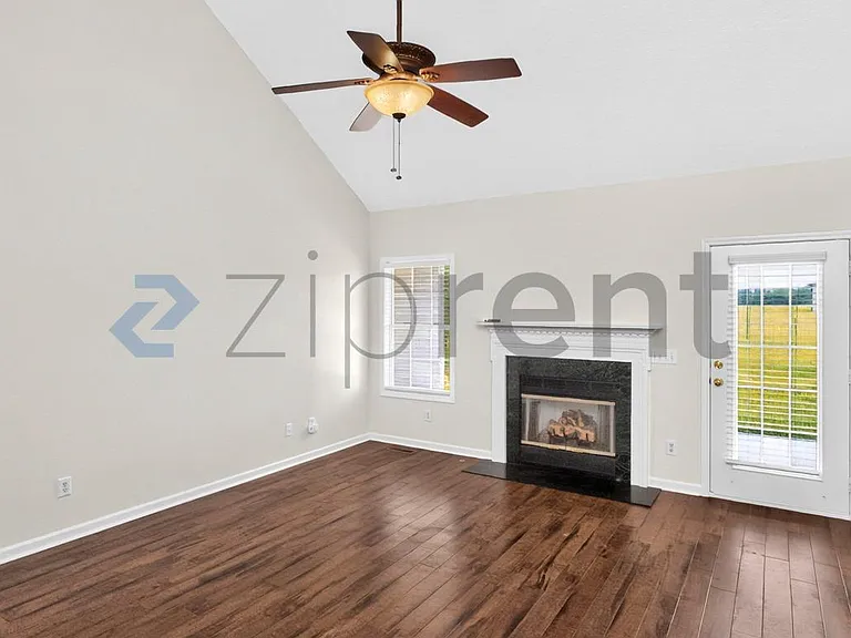 720 Rock Springs Rd — Photo 18
