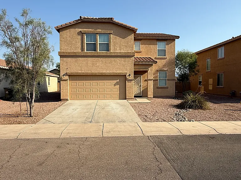 7339 W Maldonado Rd — Photo 1