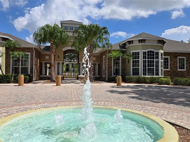 10211 Courtney Palms Blvd #304 — Photo 22