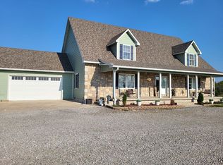 224 S 160th St, Girard, KS 66743