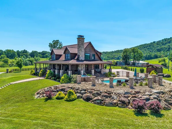 1237 Cochese Dr, Moneta, VA 24121