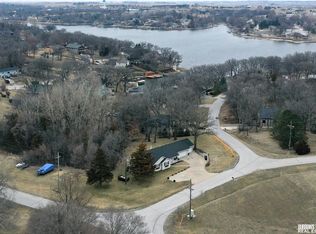 8818 Greenwood Rd, Plattsmouth, NE 68048