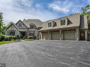 10 Barrens Valley Rd, Dillsburg, PA 17019