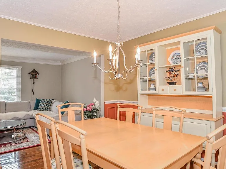 7200 Hopkins Ct — Photo 6