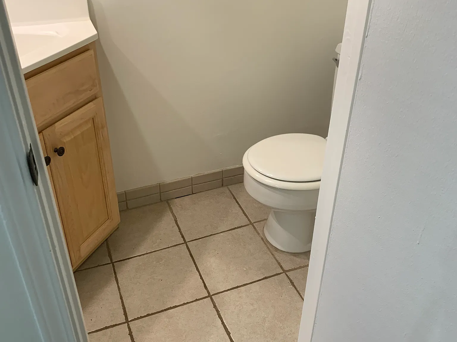 2 bed, 1.5 bath, 973 sqft, $1,400 — Photo 2