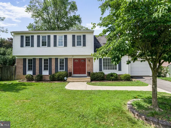 8003 Rivermont Ct, Springfield, VA 22153