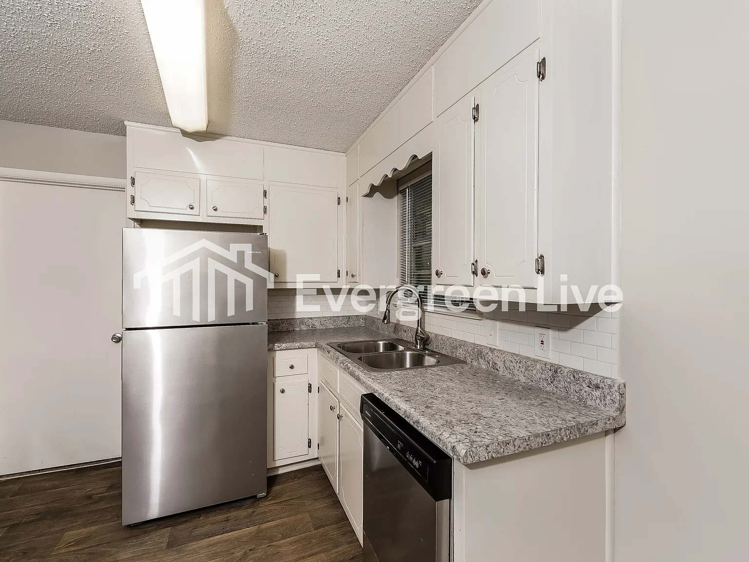 3 bed, 2.0 bath, 1547 sqft, $1,445 — Photo 4