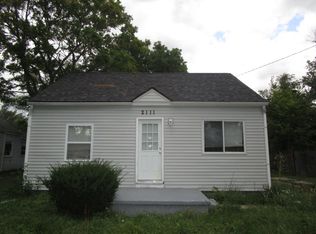 2111 Savoy Ave, Burton, MI 48529