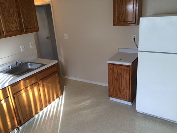 5th image of 3611 Green Ash Ct