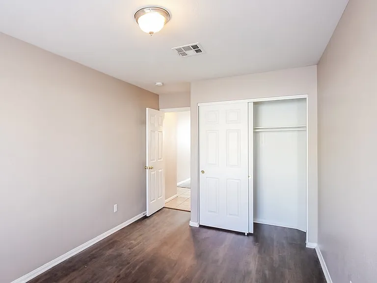 4446 Wild Honey Ct — Photo 13