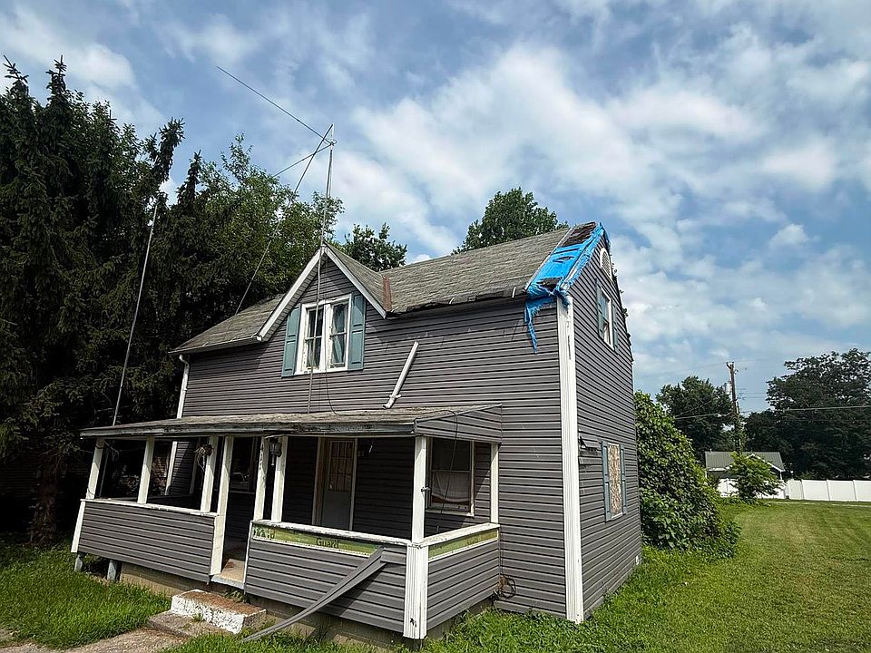 2nd image of 411 W Franklin St