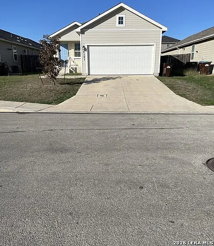 4 bed, 2.0 bath, 1627 sqft, $1,625 — Photo 2