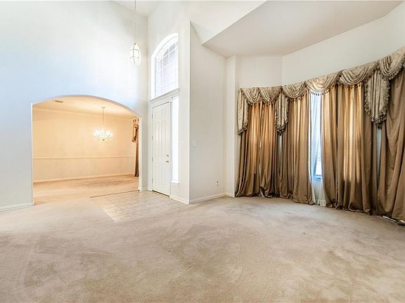 4th image of 8709 Tanglewood Dr
