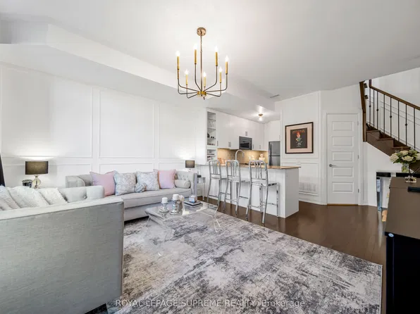 8167 Kipling Ave #43, Vaughan, ON L4L 0G4