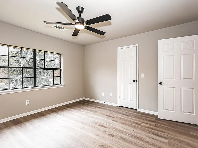 18703 Evergreen Falls Dr — Photo 30