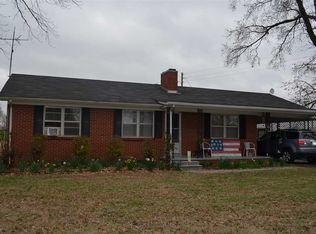 7118 Poplar Corner Rd, Bells, TN 38006