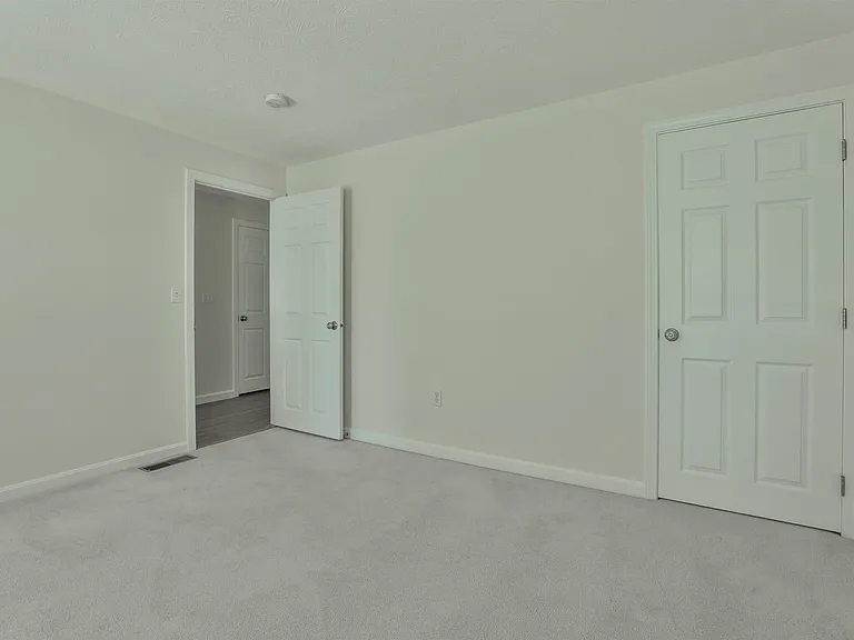 4 Myopia Ln — Photo 25