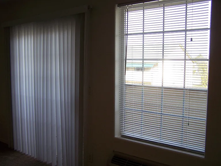 2121 SW Umatilla Ave #4 — Photo 5