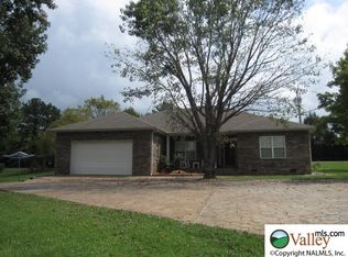 30 Johnson Landing Rd, Valhermoso Springs, AL 35775