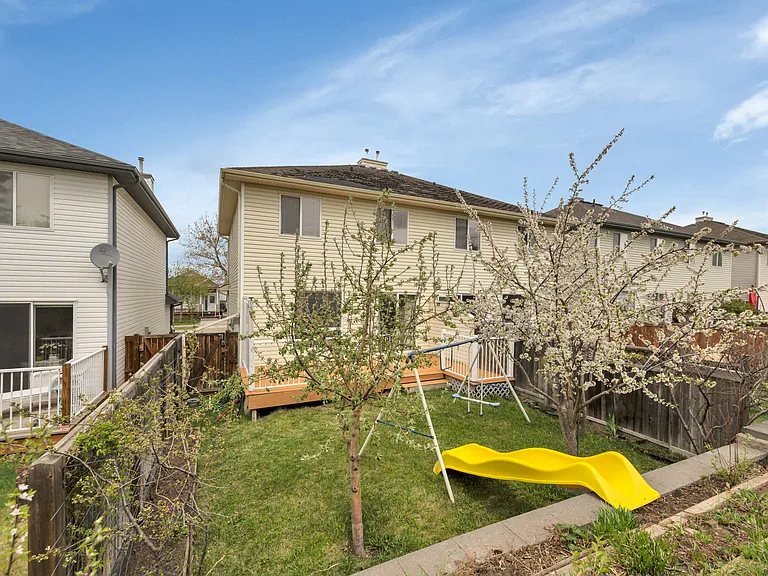 37 Vaughn Ave #37 — Photo 20