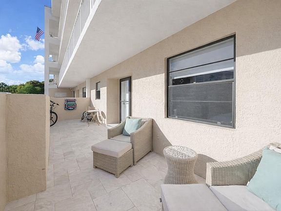 2nd image of 300 N Highway A1a #105d