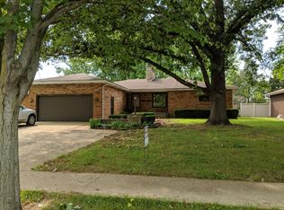 2417 Delaware Dr, Springfield, IL 62702