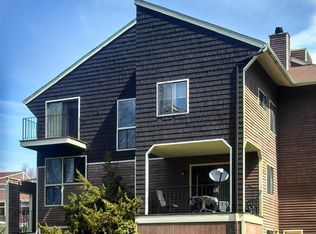 13 Stonegate Cir #D, Branford, CT 06405