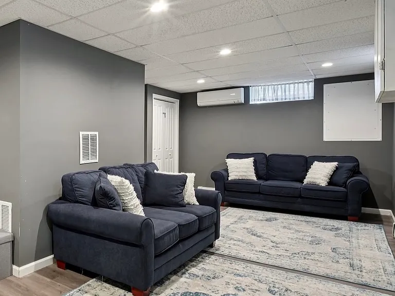 525 Ramapo Ave — Photo 13
