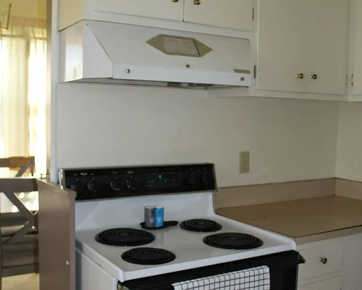 600 E 21st St #1 — Photo 9